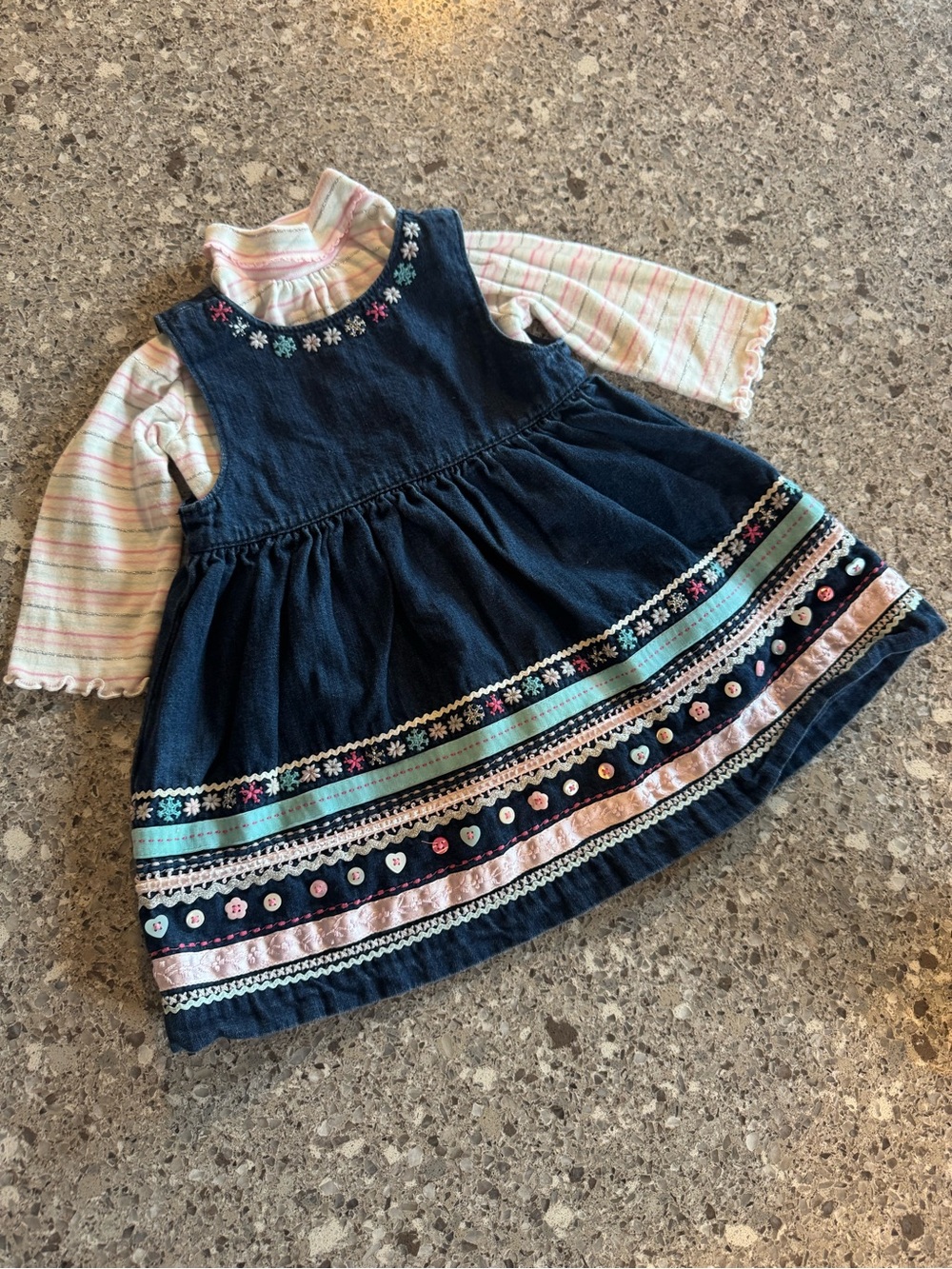 Y2K 2009 Baby Gap 6-12M Embroidered Denim Jumper 2 Piece Set